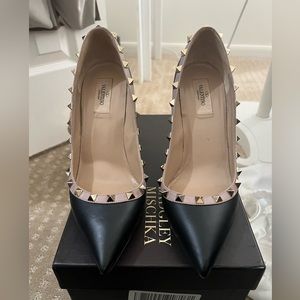 Valentino rockstud pumps